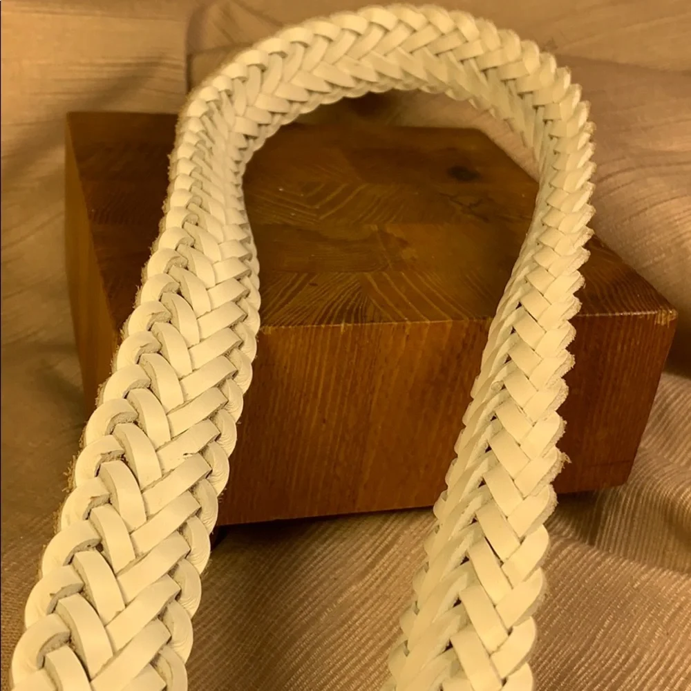 Lady Canterbury braided white leather EUC belt